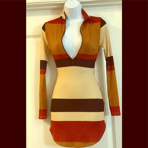 Long sleeve Form-fitting Dress/Tunic - Picture 1 of 3